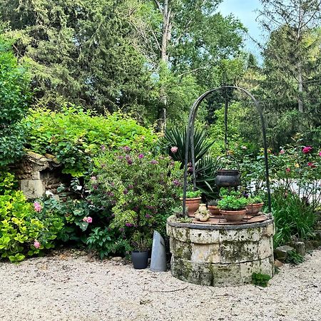 Appartamento Mazet En Campagne Arles Esterno foto