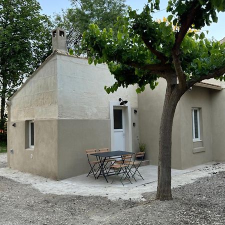 Appartamento Mazet En Campagne Arles Esterno foto
