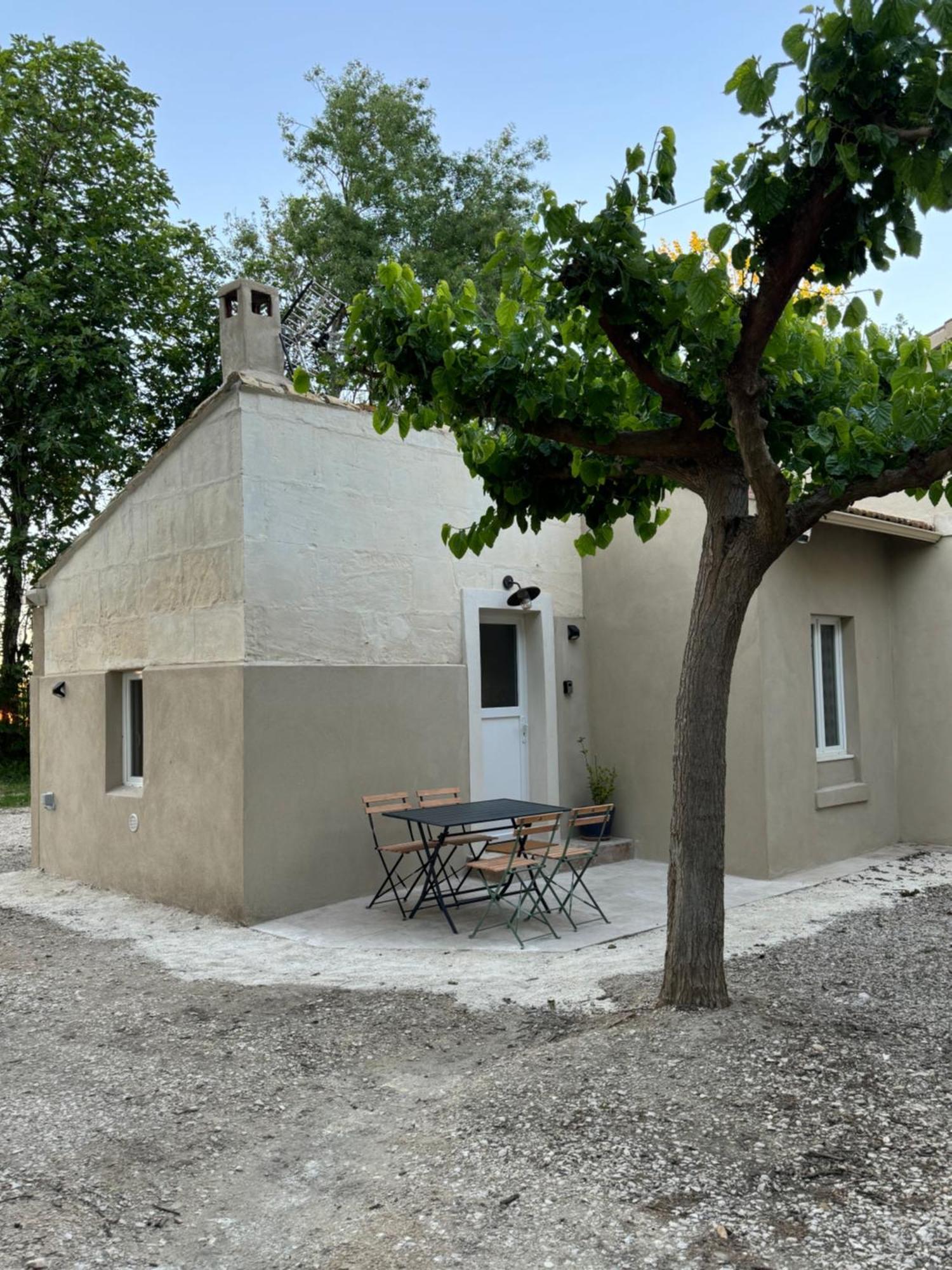 Appartamento Mazet En Campagne Arles Esterno foto